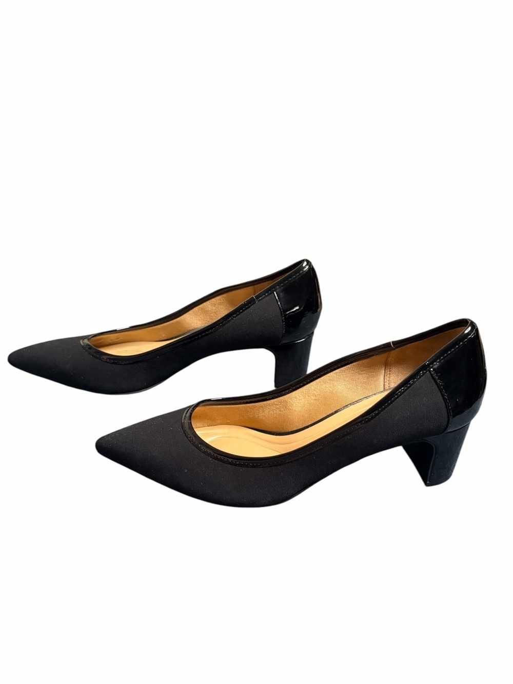 Abella Black Pointed-Toe Women's Pumps